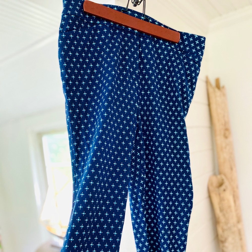 NWT Chico’s Dress Pants / Slacks Navy Blue pattern Sz 1 - Medium or Sz. 8-10/12.